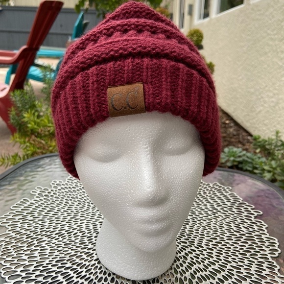 CC Classic Knit Hat Adult Womans - Picture 7 of 10